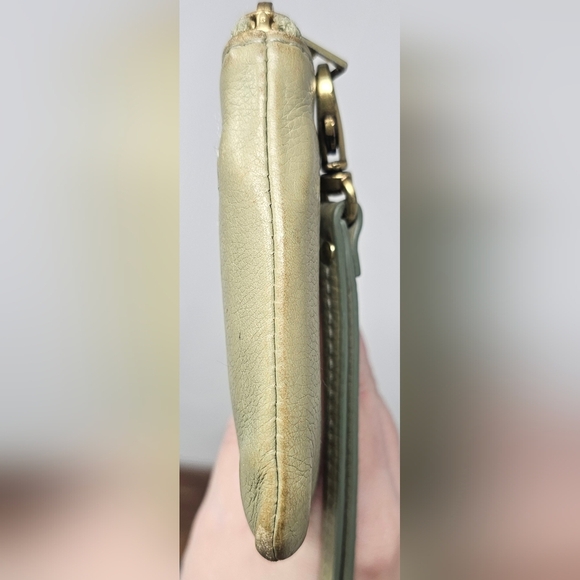 FOSSIL Zip Around Green Leather Clutch Wallet Wrist Strap - Picture 5 of 16